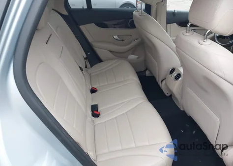 2016 Mercedes-Benz Glc 300 4Matic from USA, damaged, VIN WDC0G4KB4GF036647